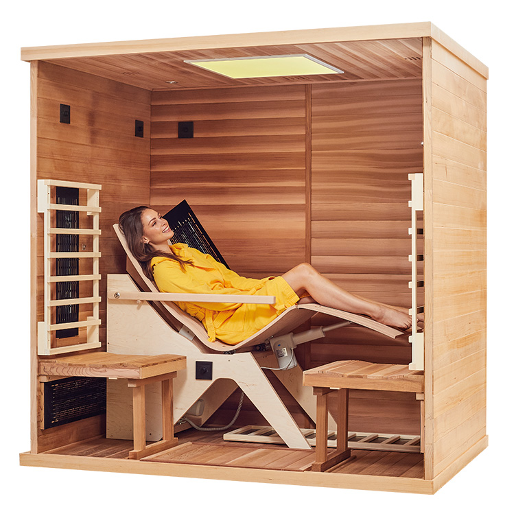Model in der Infrarotkabine Therapeutica Relax1 mit verstellbarer Infrarot-Liege
